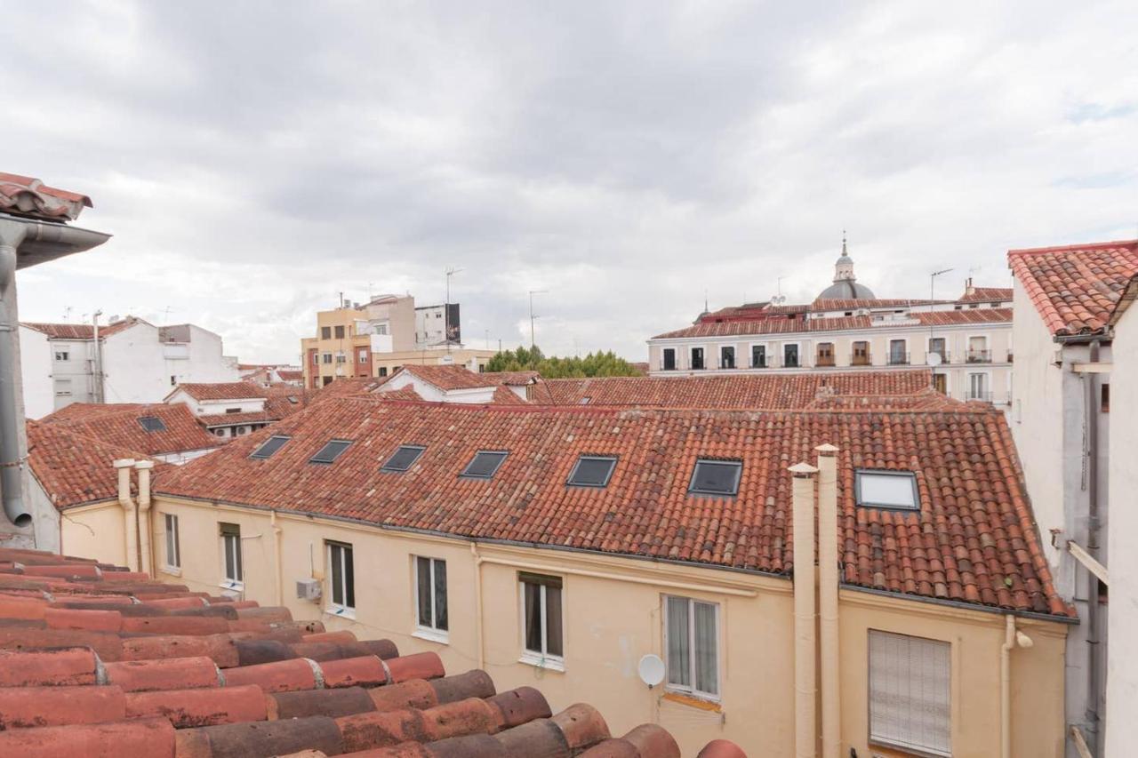Cozy One-Bedroom Penthhouse La Latina Μαδρίτη Εξωτερικό φωτογραφία